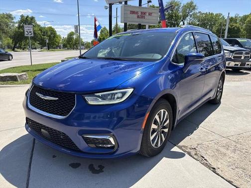 2021 Chrysler Pacifica Hybrid Touring L