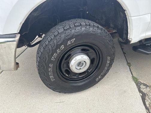 Oxford White 2018 Ford F-250 Super Duty XL