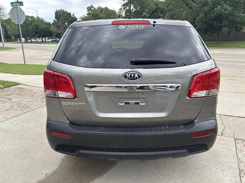 Satin Metal 2012 Kia Sorento LX