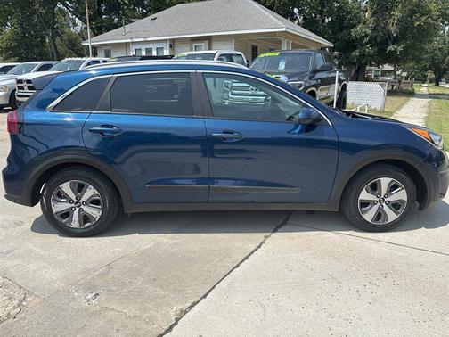 Deep Cerulean 2019 Kia Niro LX