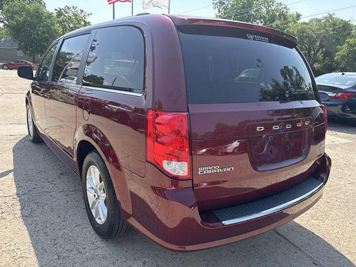 Octane Red Pearlcoat 2018 Dodge Grand Caravan SXT