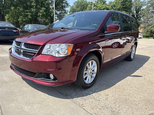 Octane Red Pearlcoat 2018 Dodge Grand Caravan SXT