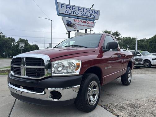 Inferno Red Crystal Pearlcoat 2007 Dodge Ram 1500 ST