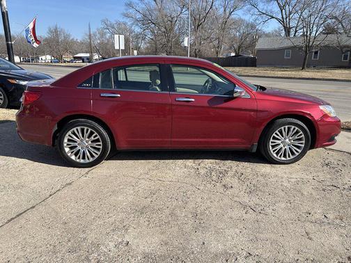 2013 Chrysler 200 Limited