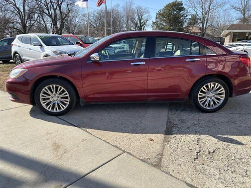 2013 Chrysler 200 Limited