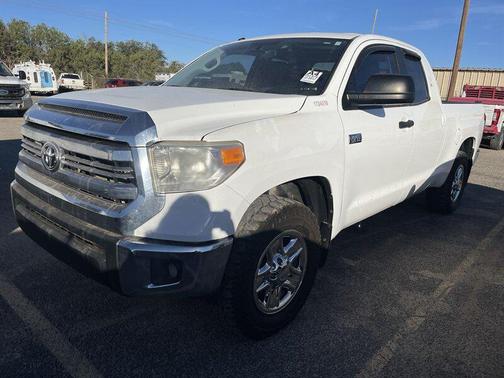 2017 Toyota Tundra SR5