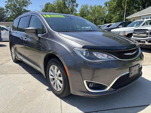 2018 Chrysler Pacifica Touring-L