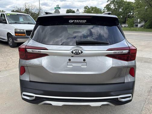 Steel Gray 2021 Kia Seltos EX