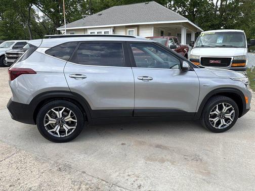 Steel Gray 2021 Kia Seltos EX