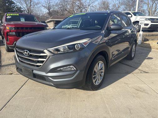 2016 Hyundai TUCSON SE