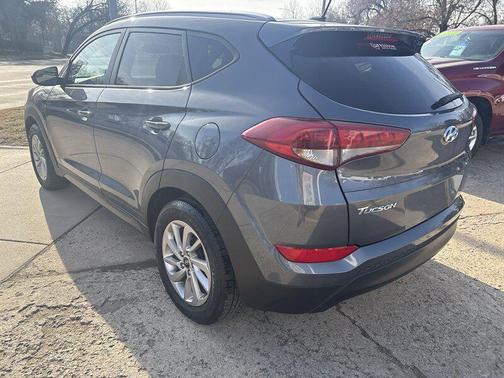 2016 Hyundai TUCSON SE