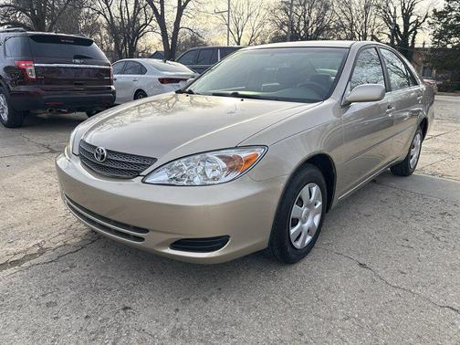2004 Toyota Camry LE