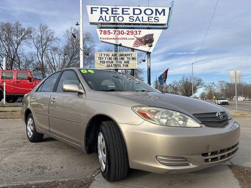 2004 Toyota Camry LE
