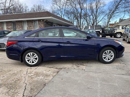 2013 Hyundai SONATA GLS