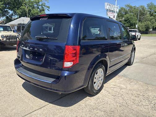 True Blue Pearlcoat 2016 Dodge Grand Caravan AVP/SE