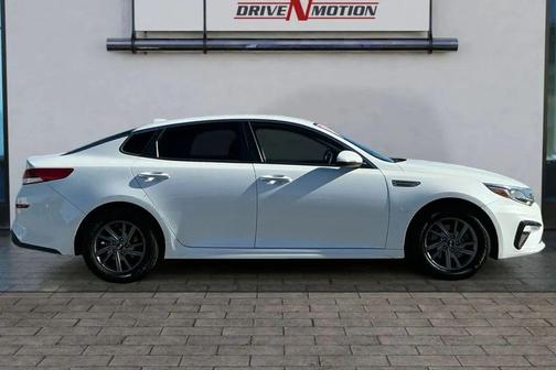 2020 Kia Optima LX