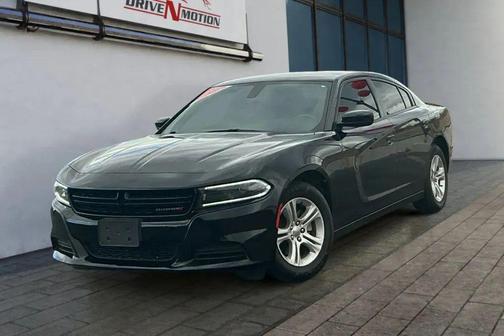 Pitch Black Clearcoat 2022 Dodge Charger SXT