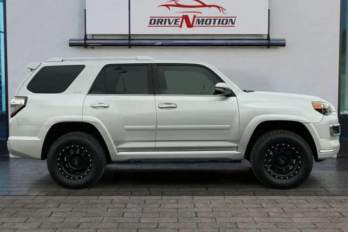 Silver Sky Metallic 2016 Toyota 4Runner Limited