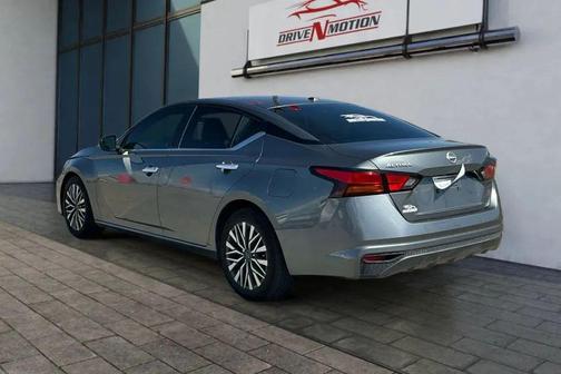 Gun Metallic 2023 Nissan Altima 2.5 SV