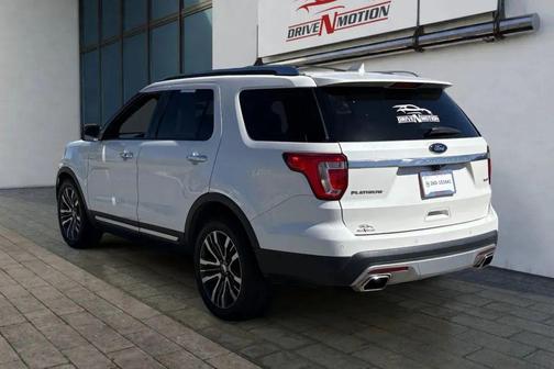 White Platinum Metallic Tri-Coat 2016 Ford Explorer Platinum
