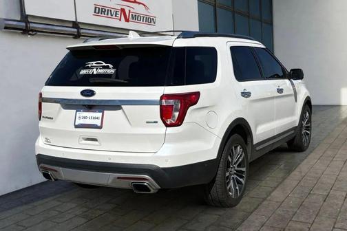 White Platinum Metallic Tri-Coat 2016 Ford Explorer Platinum