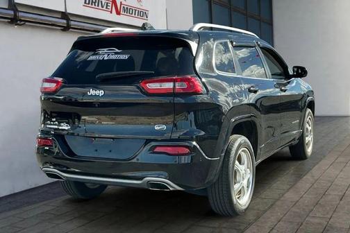 2017 Jeep Cherokee Overland