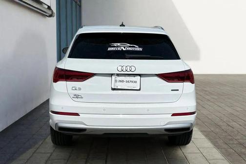 White 2021 Audi Q3 40 Premium