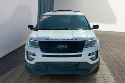 White Platinum Metallic Tri-Coat 2017 Ford Explorer sport