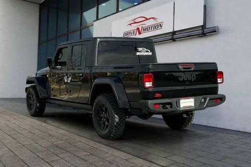 2021 Jeep Gladiator Willys 4x4