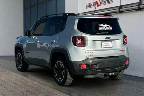 2016 Jeep Renegade Trailhawk