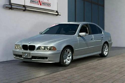 2002 BMW 525 525i Sedan 4D