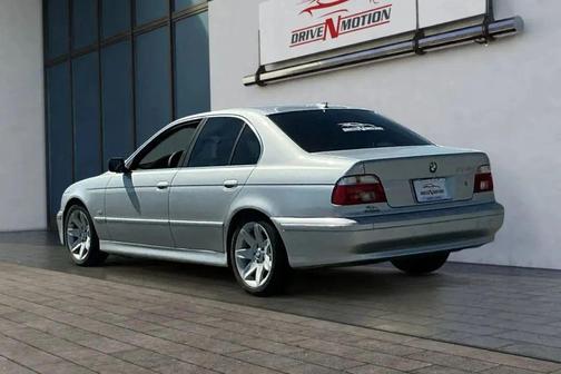 2002 BMW 525 525i Sedan 4D