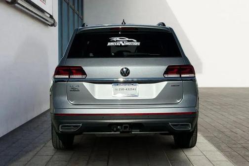 2022 Volkswagen Atlas 3.6L SE w/Technology