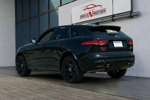 2019 Jaguar F-PACE S