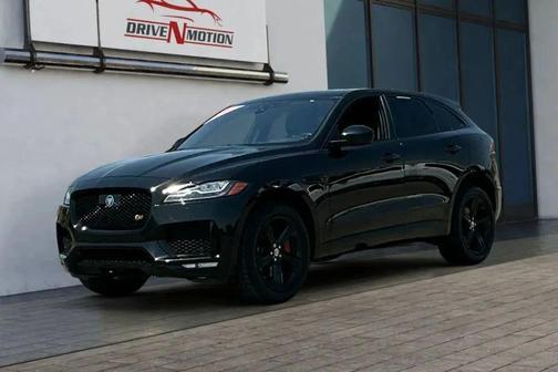 2019 Jaguar F-PACE S