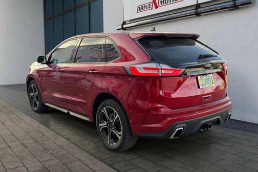 2021 Ford Edge ST