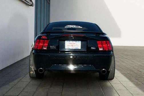 2004 Ford Mustang Mach I