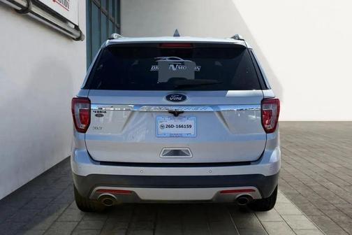 Ingot Silver Metallic 2017 Ford Explorer sport