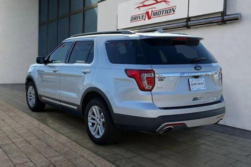 Ingot Silver Metallic 2017 Ford Explorer sport