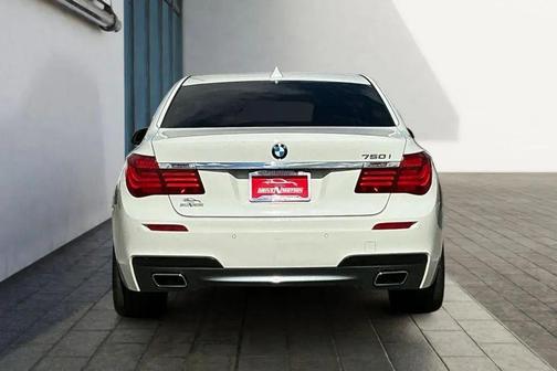 2015 BMW 750 I