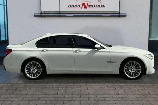 2015 BMW 750 I