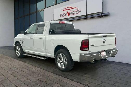 Bright White Clearcoat 2017 RAM 1500 Big Horn
