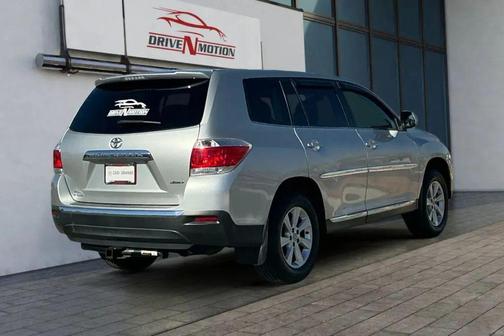 2011 Toyota Highlander Base