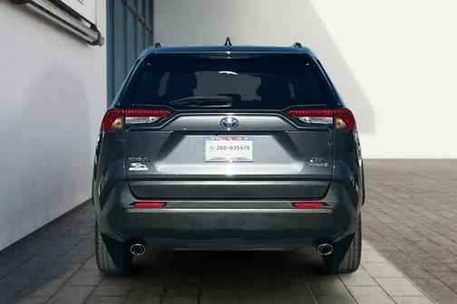 2020 Toyota RAV4 Hybrid XLE