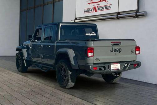 2022 Jeep Gladiator Willys 4x4