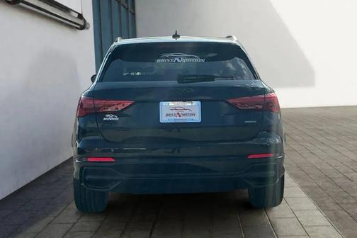 Mythos Black Metallic 2022 Audi Q3 45 S line Premium Plus