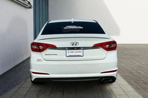 Quartz White Pearl 2016 Hyundai SONATA SE