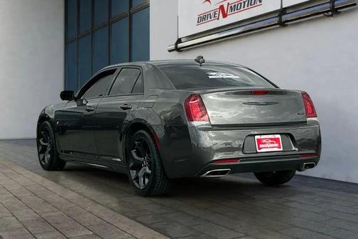 2022 Chrysler 300 Touring