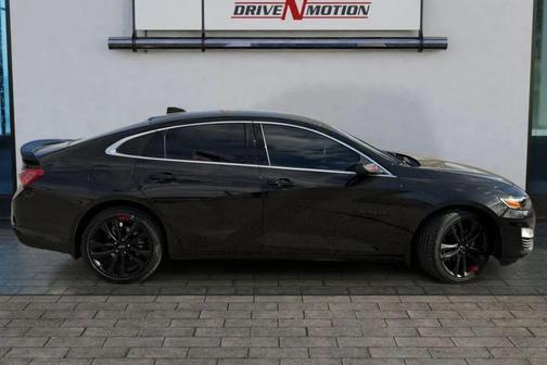 2022 Chevrolet Malibu FWD LT