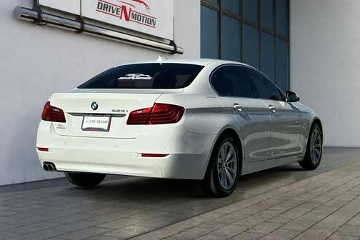 2016 BMW 528 528i Sedan 4D